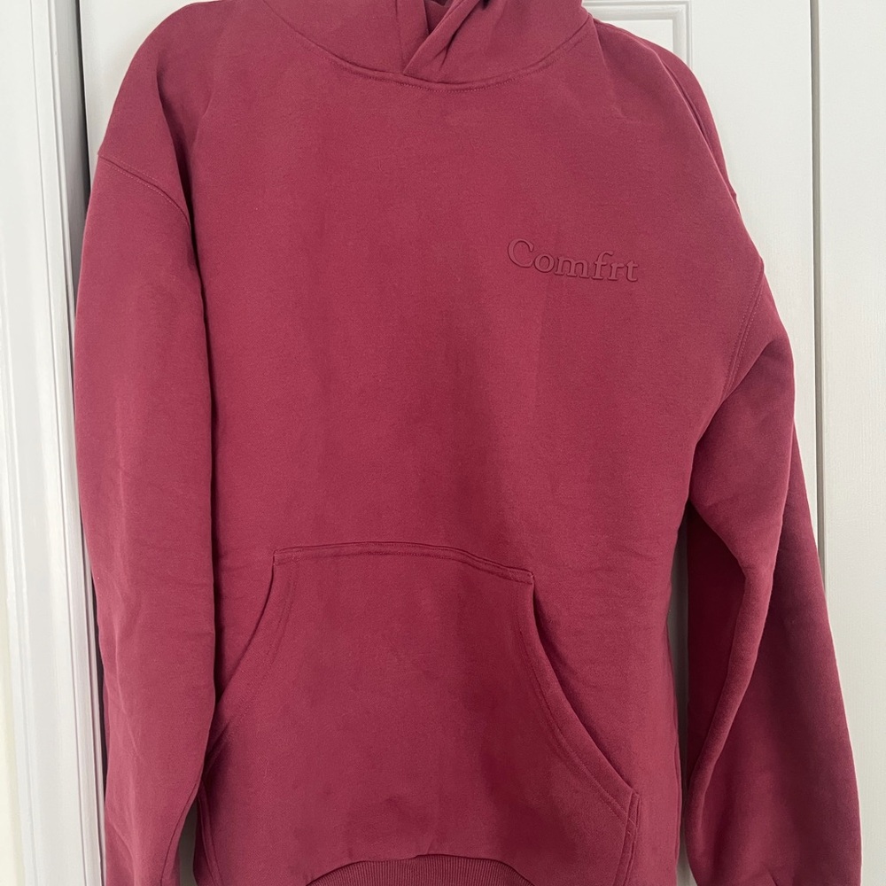 Comfrt Minimalist Sweatshirt - Berry